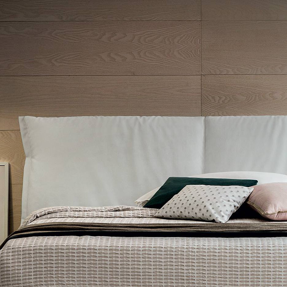 EMILY Bed