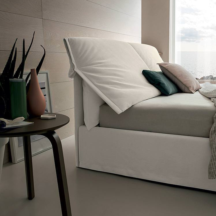 EMILY Bed