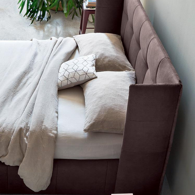 FOSTER Bed