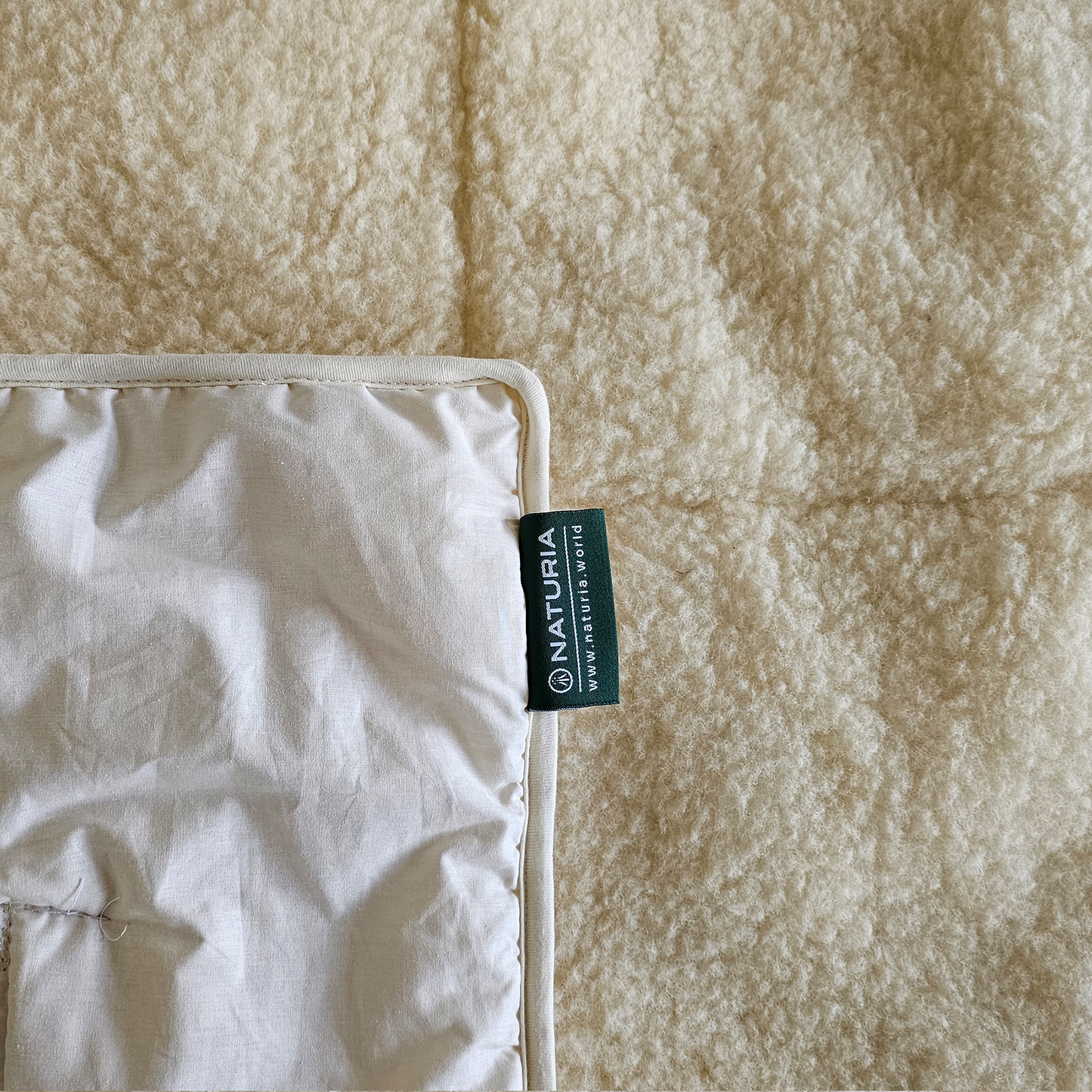 MERINO SHEEPSKIN Prirodni organski prekrivač