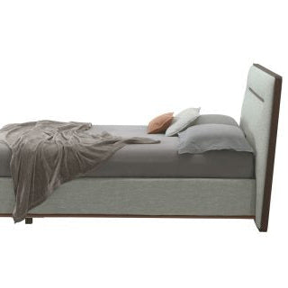 Dorian bed