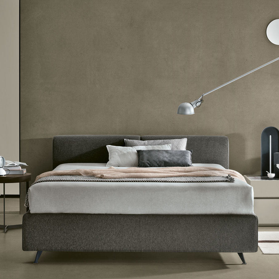 Strong bed