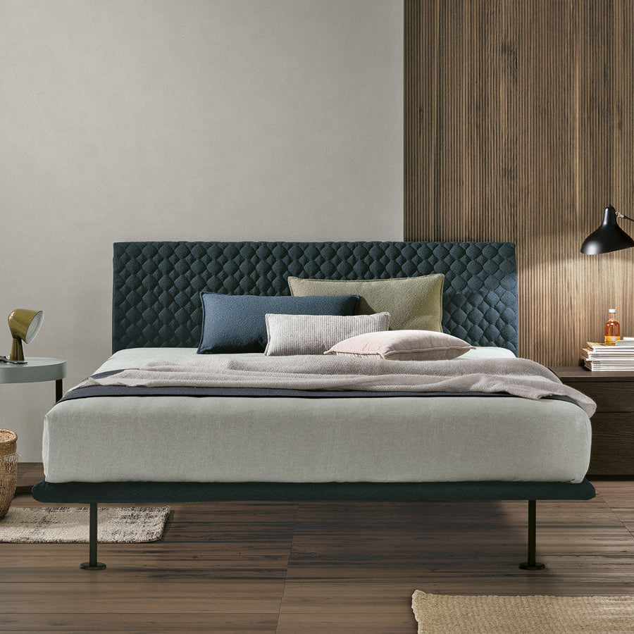 Seven / Seven Plus bed