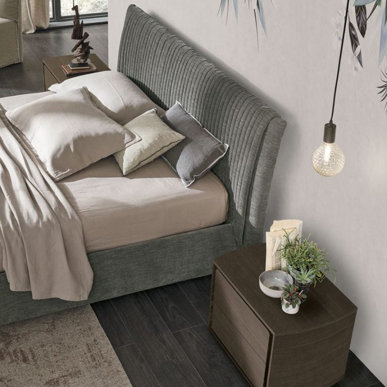 Marlena bed
