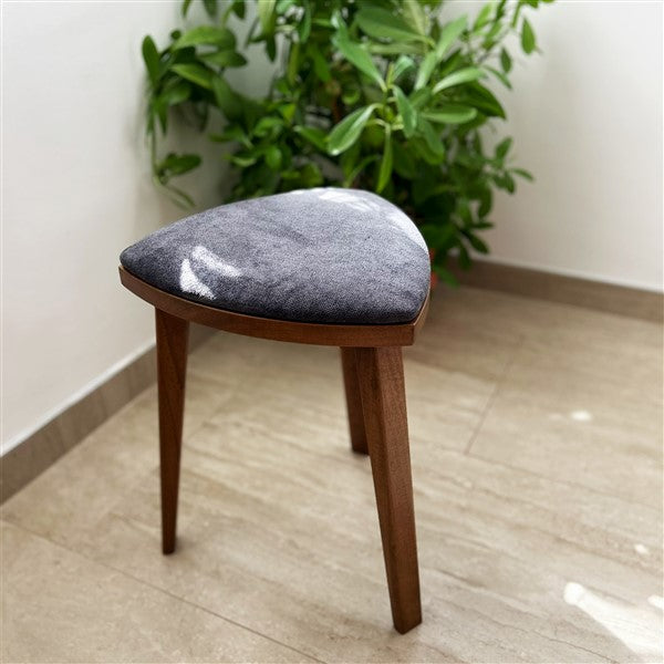 Yoru – Walnut Step Stool with Upholstered Seat