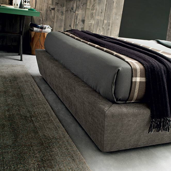 CHRIS Bed