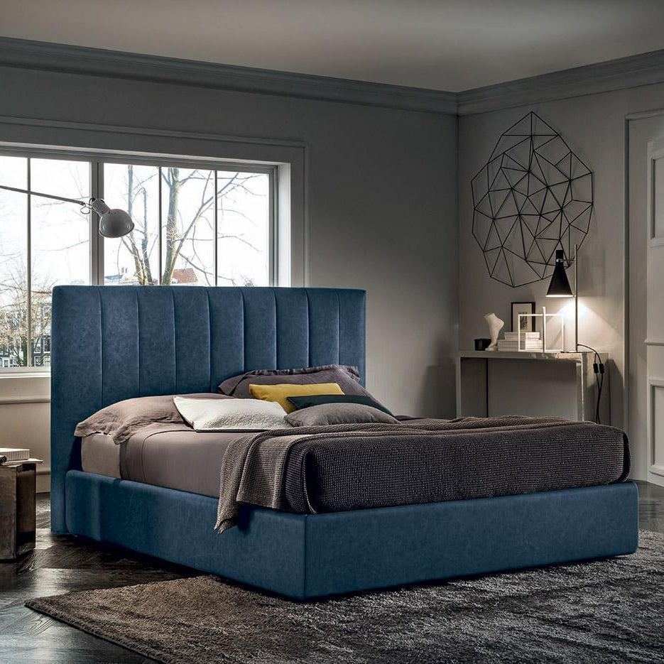 CLYDE Bed