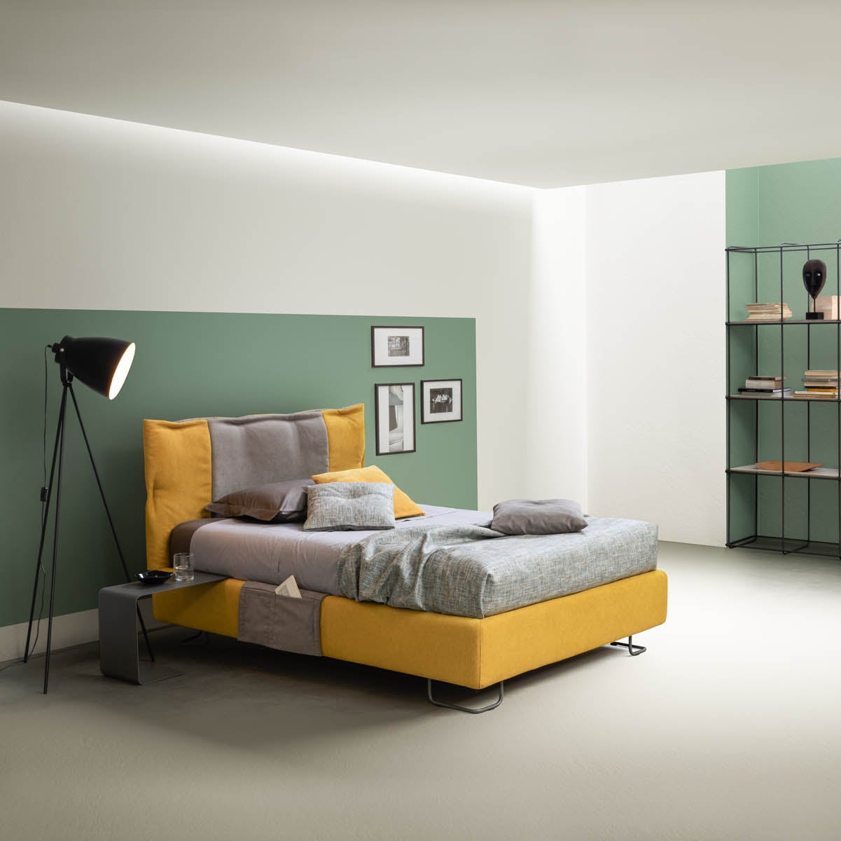 DRESS Bed