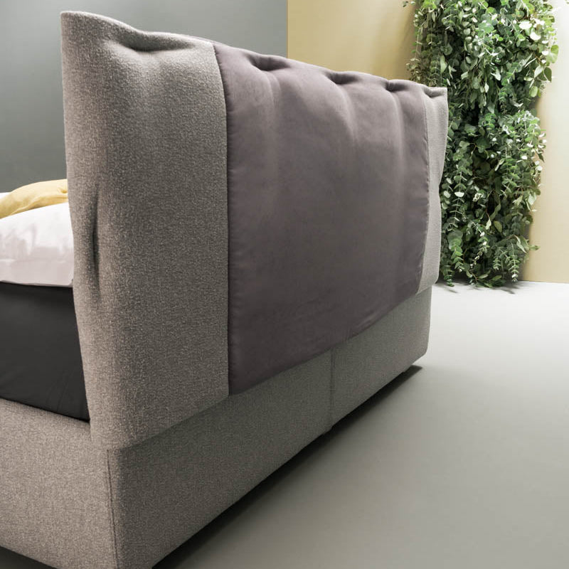 DRESS Bed