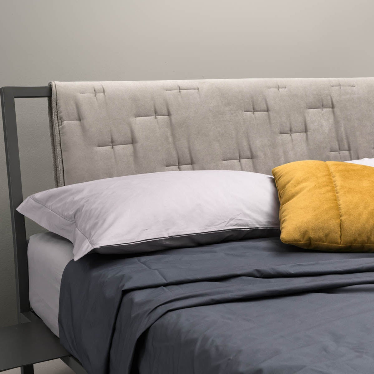 FRAME Bed