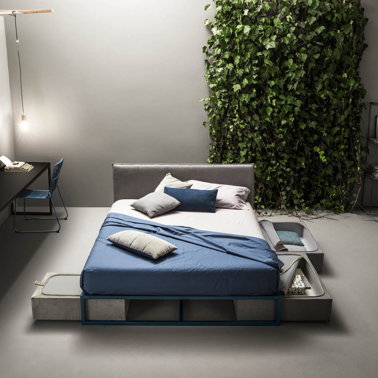 FRAME Bed