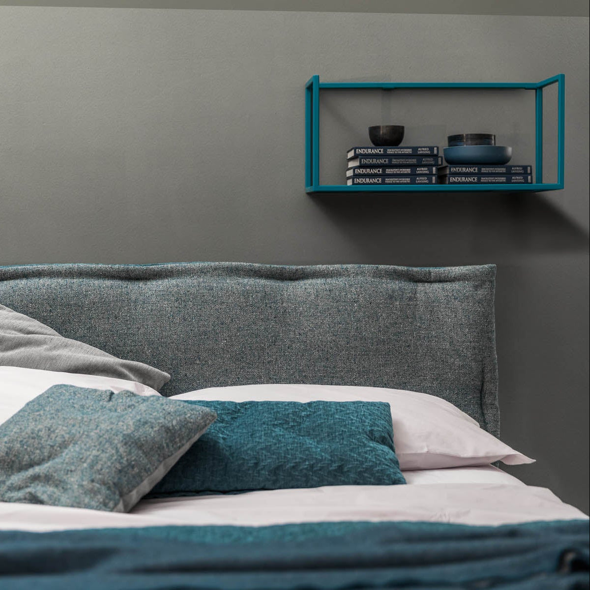 FRAME Bed