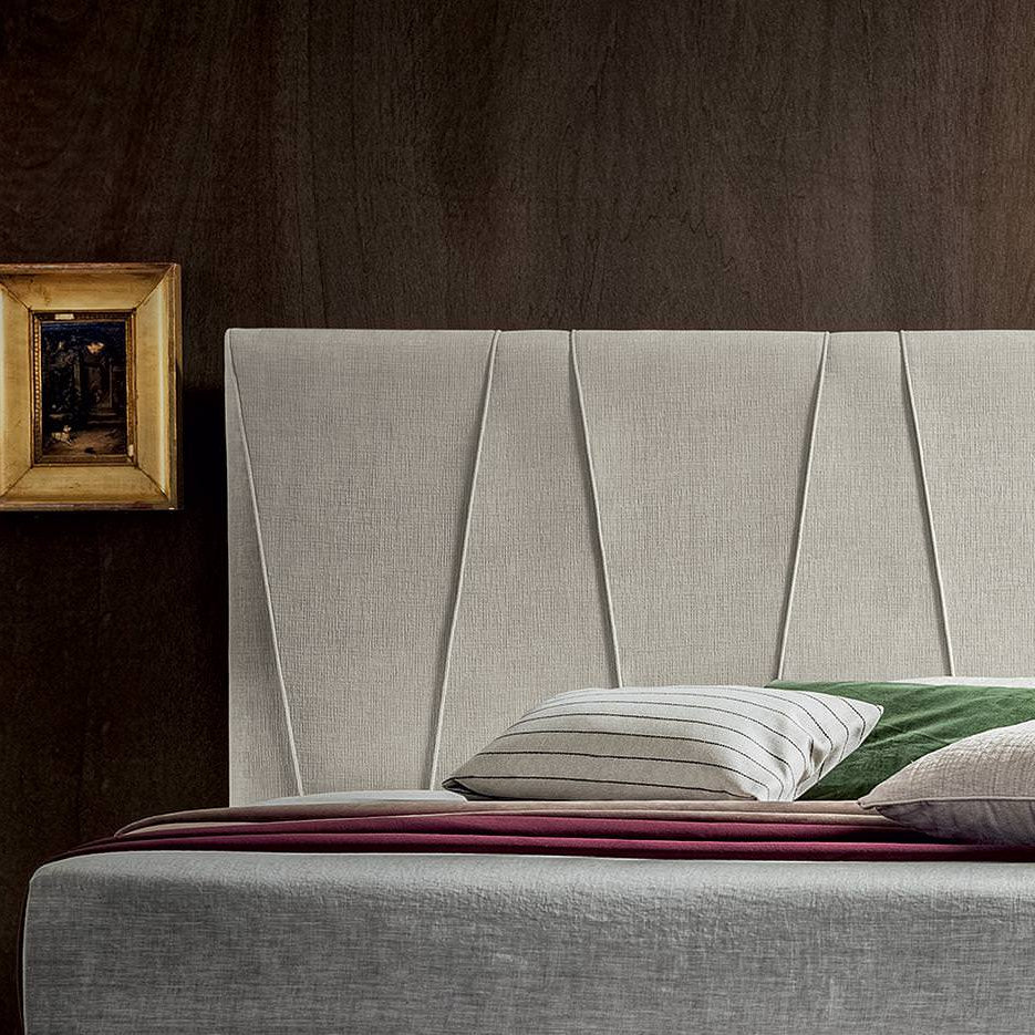 JULIUS Bed