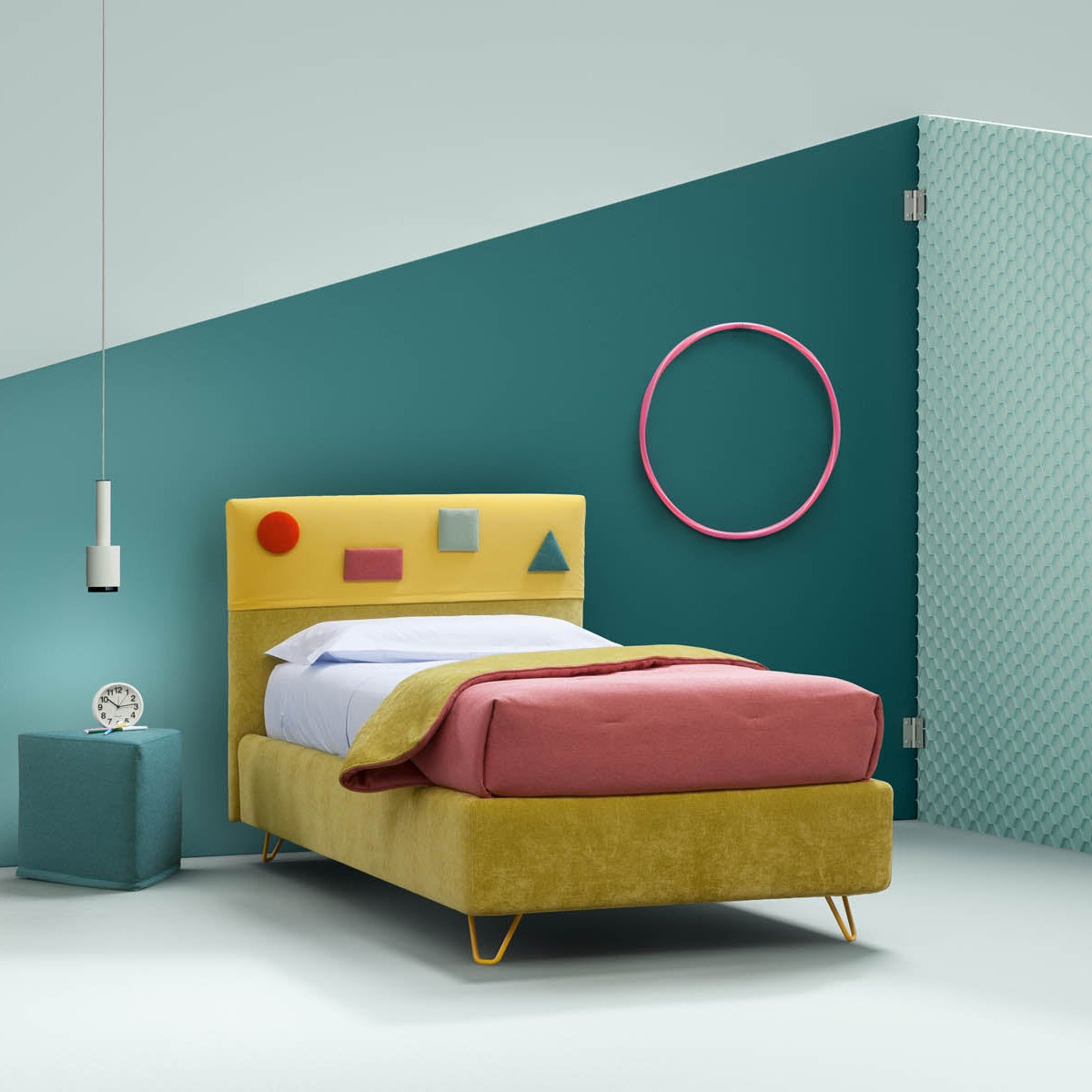 PLAIN Bed