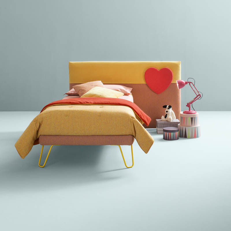 PLAIN Bed