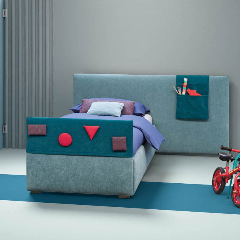 PLAIN Bed