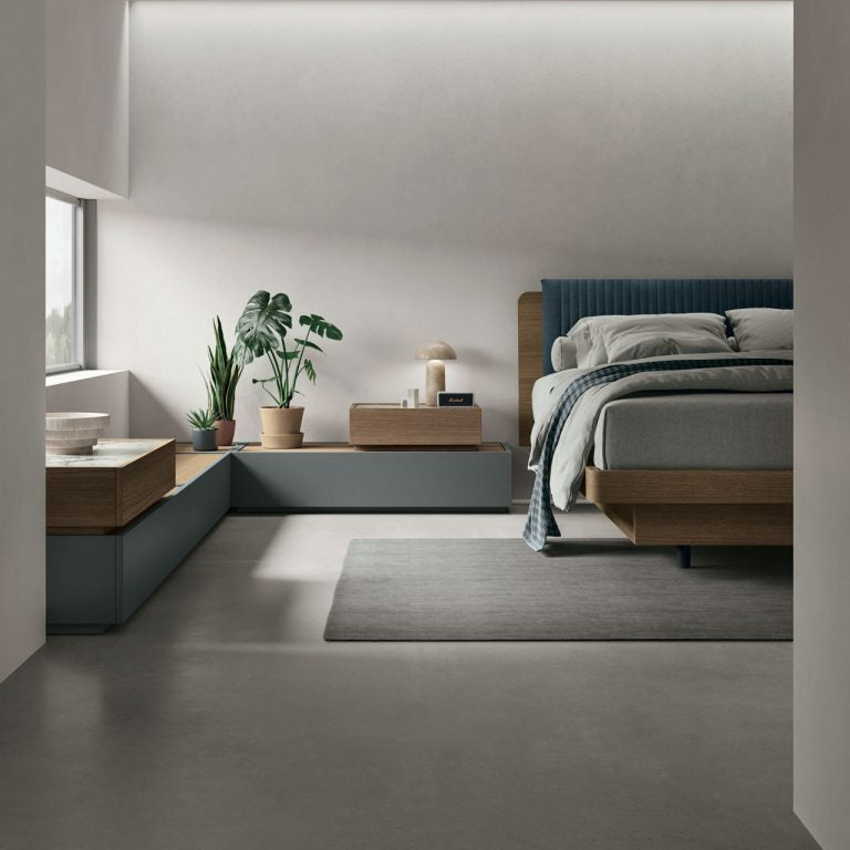 Roxy bed